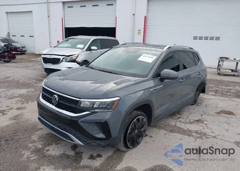 2022 Volkswagen Taos Se Iq Drive/Sel из США, поврежденный, VIN 3VVLX7B25NM004390